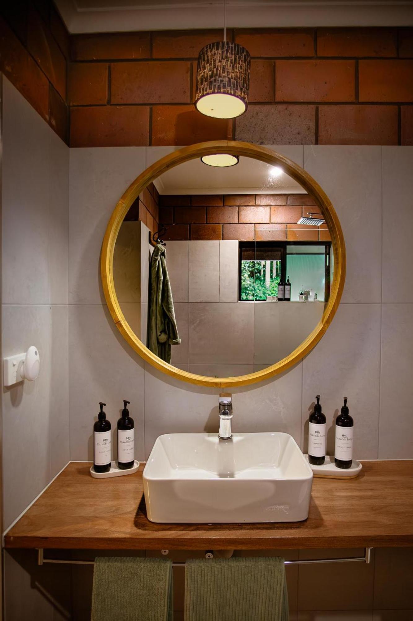 Malanda Lodge 외부 사진